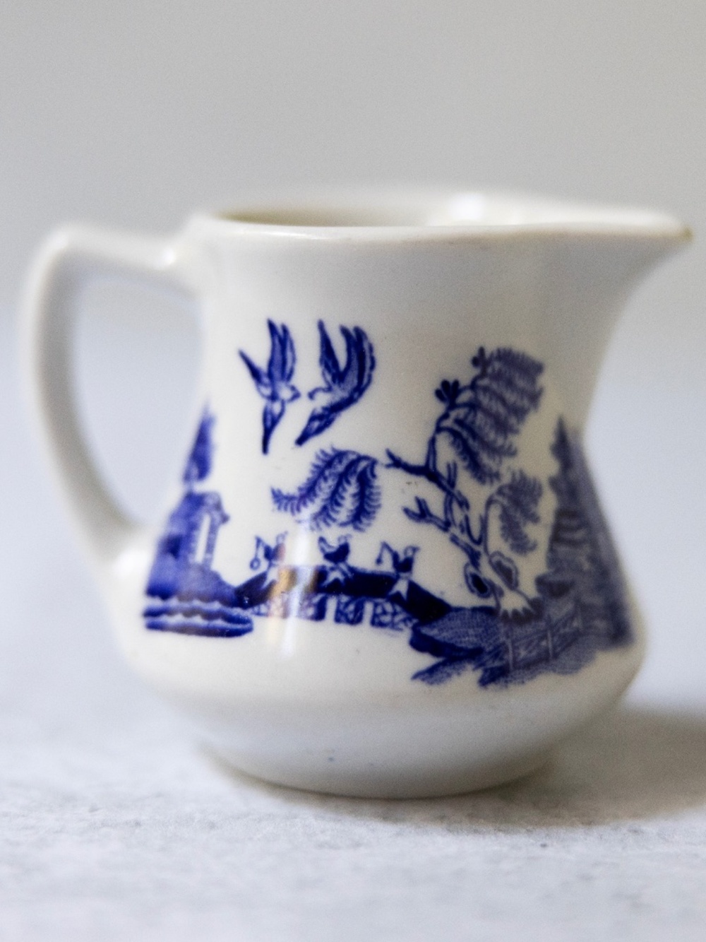 Shenango china vintage flow blue willow white creamer pitcher small 2.5" tall